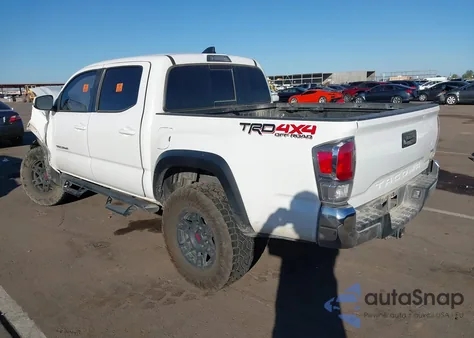 2023 Toyota Tacoma Trd Off Road z USA, uszkodzony, nr VIN 3TMCZ5AN7PM596113
